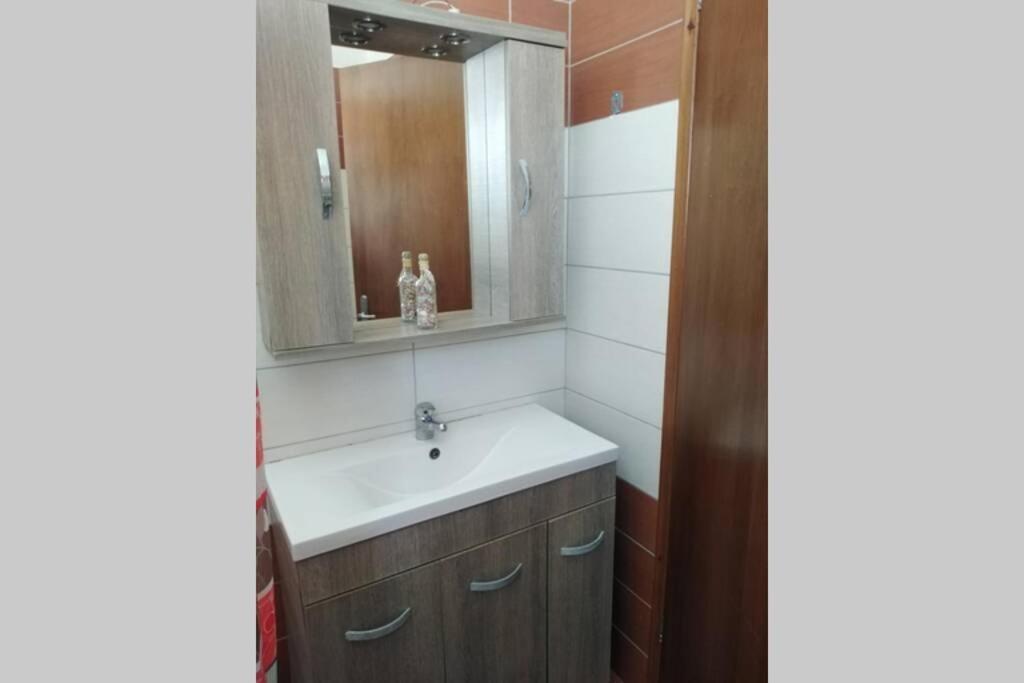 Vicky'S Apartment Near To The Airport Ολόκληρο Διαμέρισμα Antimachia Bagian luar foto